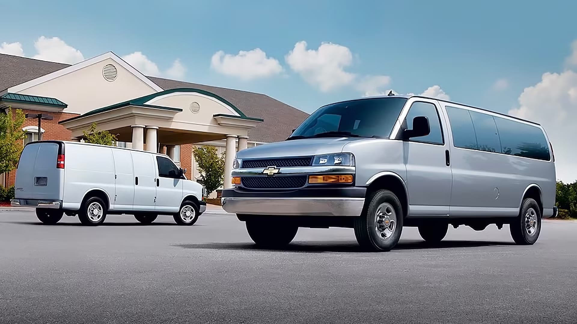 GM Recalls 2025 Express & Savana Vans for Seat-Weld Flaw